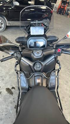 YAMAHA XMAX 300 CONNECTED ABS YAMAHA XMAX 300 CONNECTED ABS